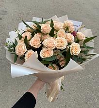 Букет Кремовые розы Латте в Кузьмоловском