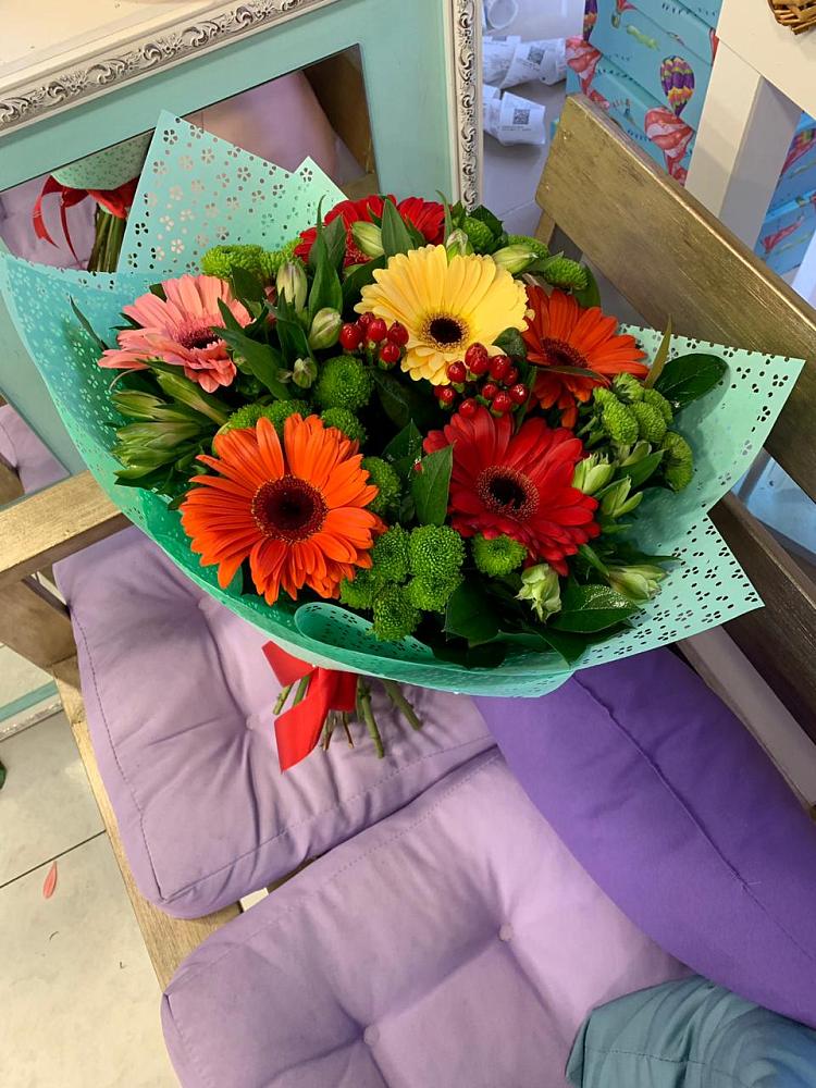 Букет цветов из: Герберы, Хризантемы и Альстромерии в Кузьмоловском