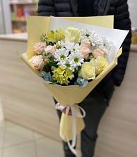 Букет цветов из:  Альстромерии, Розы и Хризантемы в Кузьмоловском