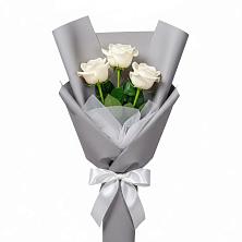 Букет 3 белые розы в Кузьмоловском Букет 3 белые розы в Кузьмоловском