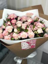 Букет цветов из:  Розы в Кузьмоловском