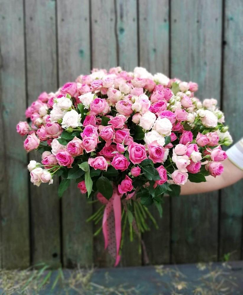 Букет Розовые кустовые розы Натали и Лав Лидия в Кузьмоловском