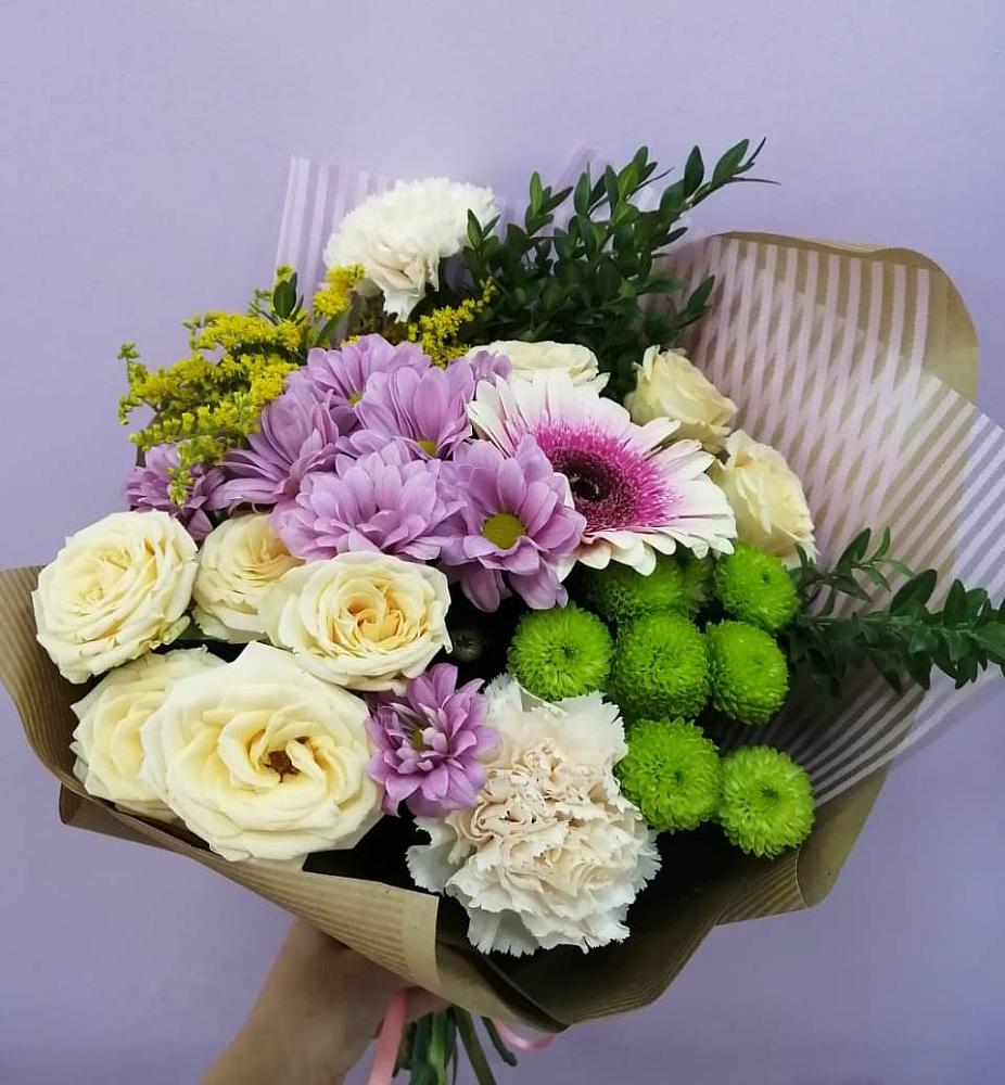 Букет цветов из: Хризантемы, Розы, Гвоздики и Герберы в Кузьмоловском