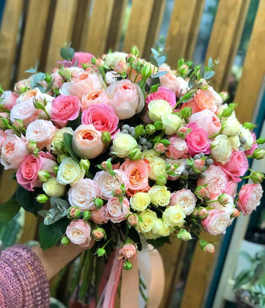 Букет розовый шик в Кузьмоловском Букет цветов из: Розы в Кузьмоловском