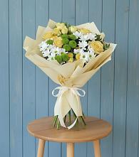 Букет Луч солнца в Кузьмоловском Букет цветов из:  Хризантемы и Розы в Кузьмоловском