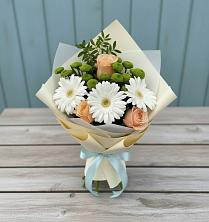 Букет герберы и розы в Кузьмоловском Букет цветов из: Герберы, Розы и Хризантемы в Кузьмоловском
