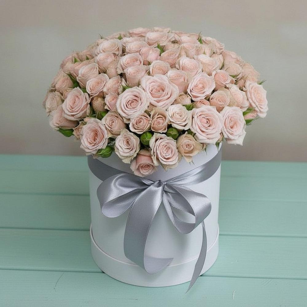 Композиция утонченная красота в Кузьмоловском Цветочная композиция из Розы в шляпной коробке в Кузьмоловском